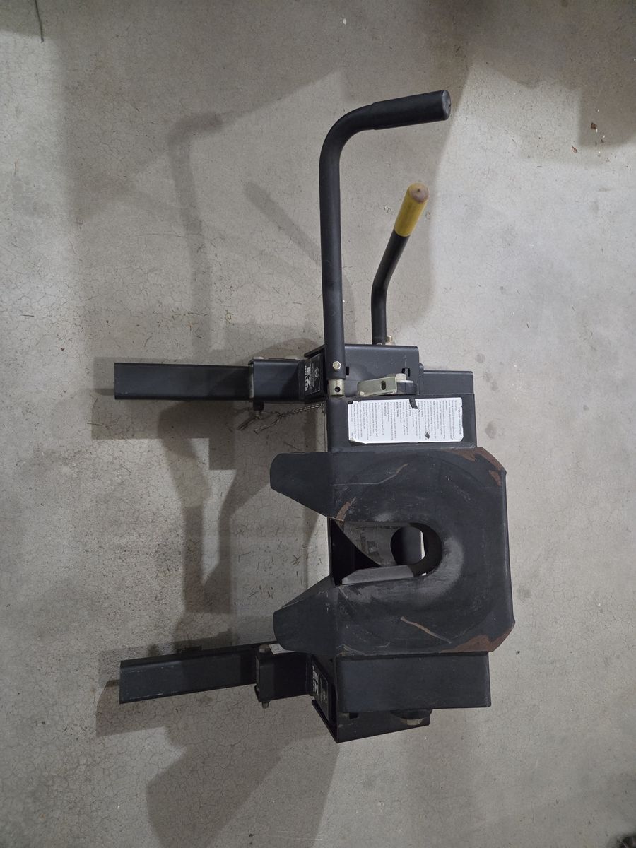 Husky Adjustable EZ Roller 5th Wheel Hitch