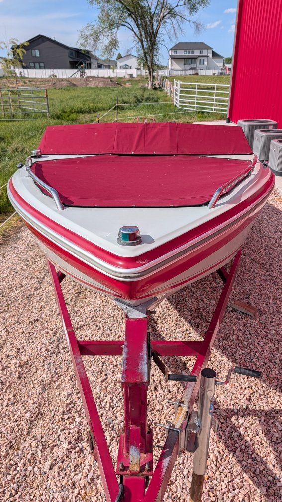 18 foot Fishing Ski Wakeboard Surf WaterSki Fish Boat