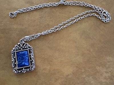 Sarah Coventry necklace