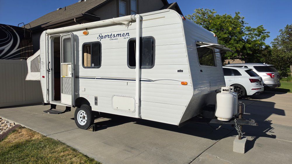 2011 KZ Sportsman 16'