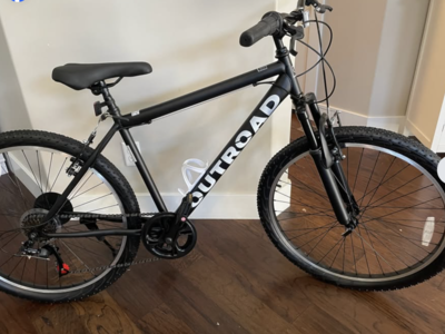 Brand New 26 Inch Mountain Bike, 7 Speed/High-Carbon Steel/Aviation Grade Frame