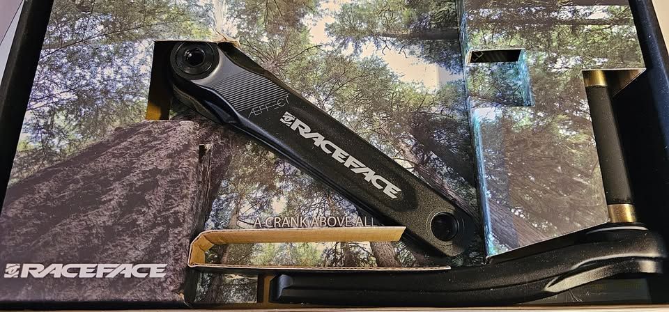 RaceFace Aeffect Crank Set Boost Press fit, New in box $85