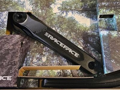 RaceFace Aeffect Crank Set Boost Press fit, New in box $85