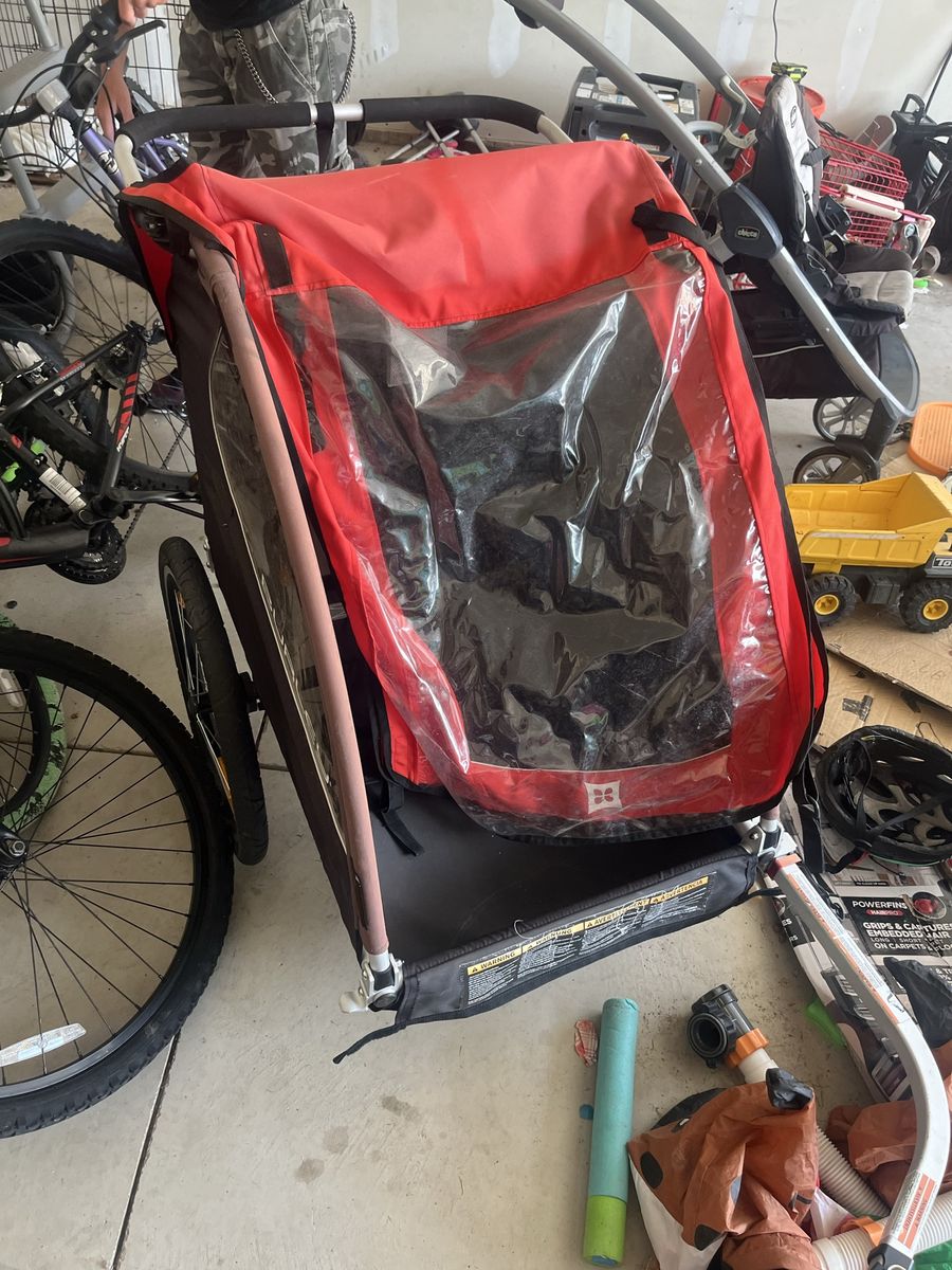 Burley Bee 2-Seat Bicycle Trailer - Red, Black