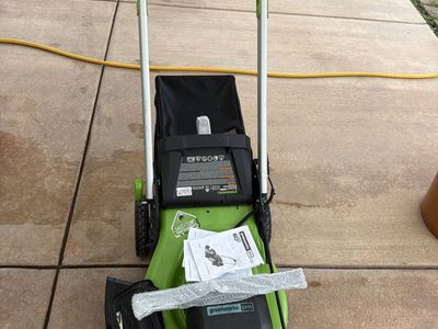 Greenworks Pro 60V Ultrapower Cordless Lawn Mower with Manual and Extra Blade (missing batteries)