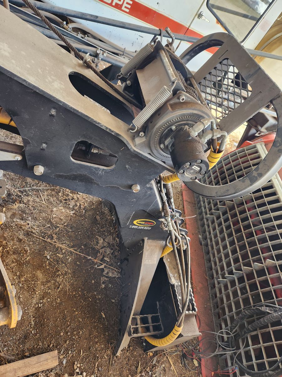 Main image 6