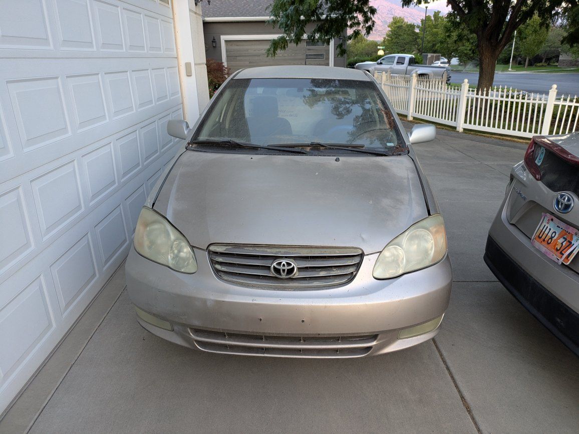 2004 Toyota Corolla Base