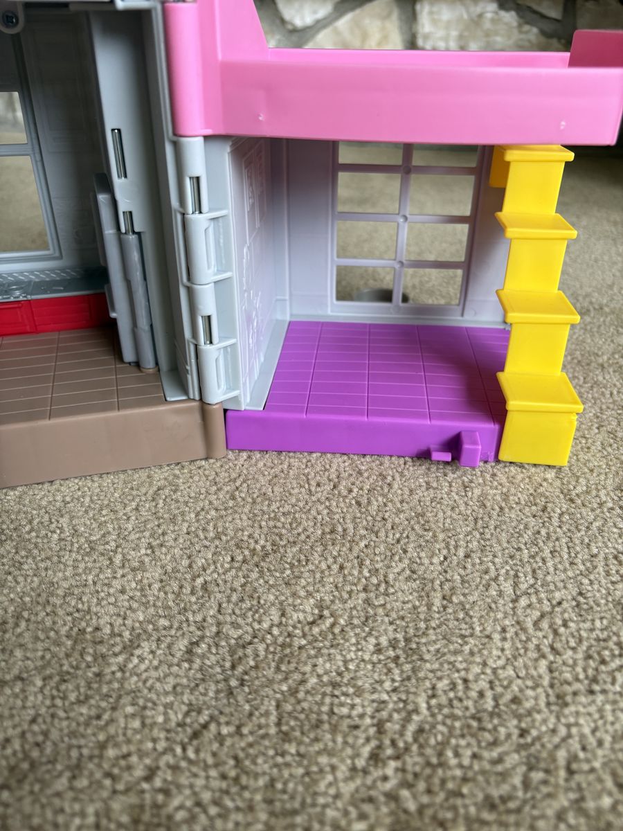 Main image 7