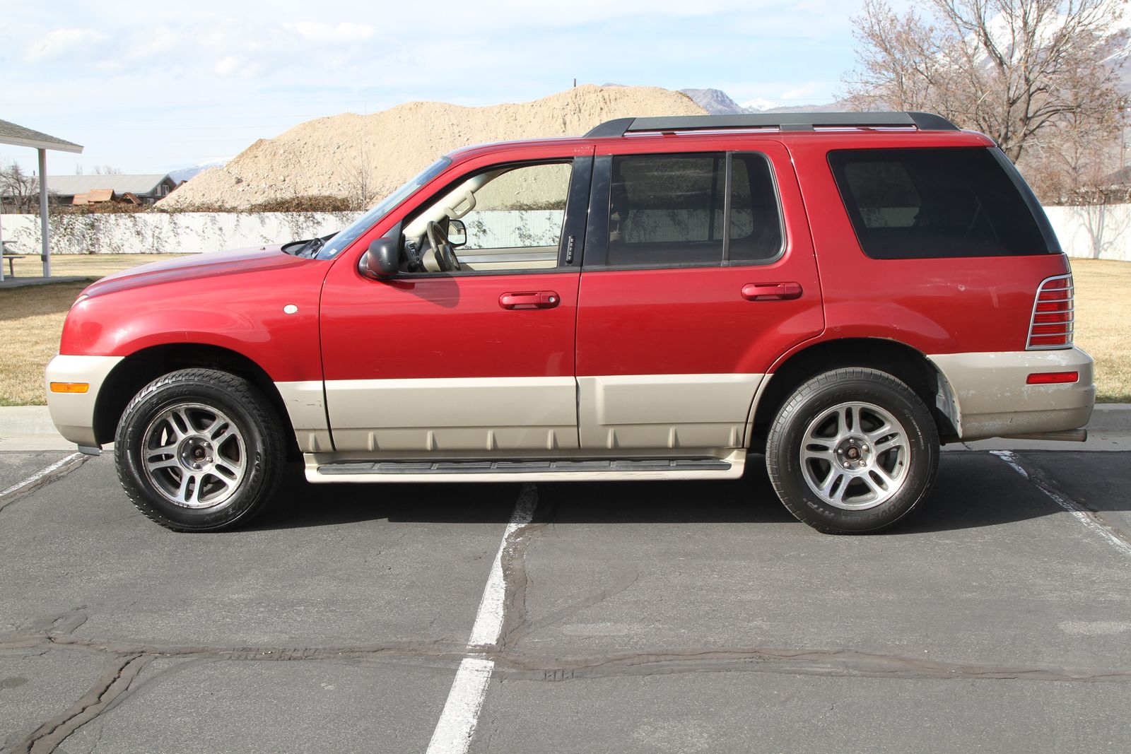 2005 MERCURY MOUNTAINEER Luxury