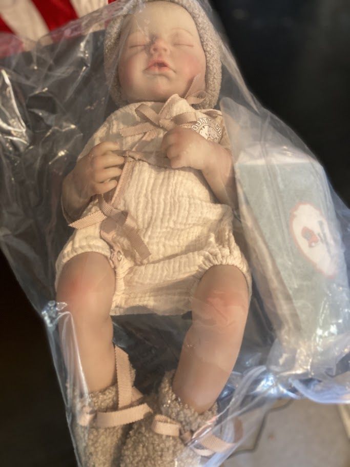 CLOVERAY realistic life like doll