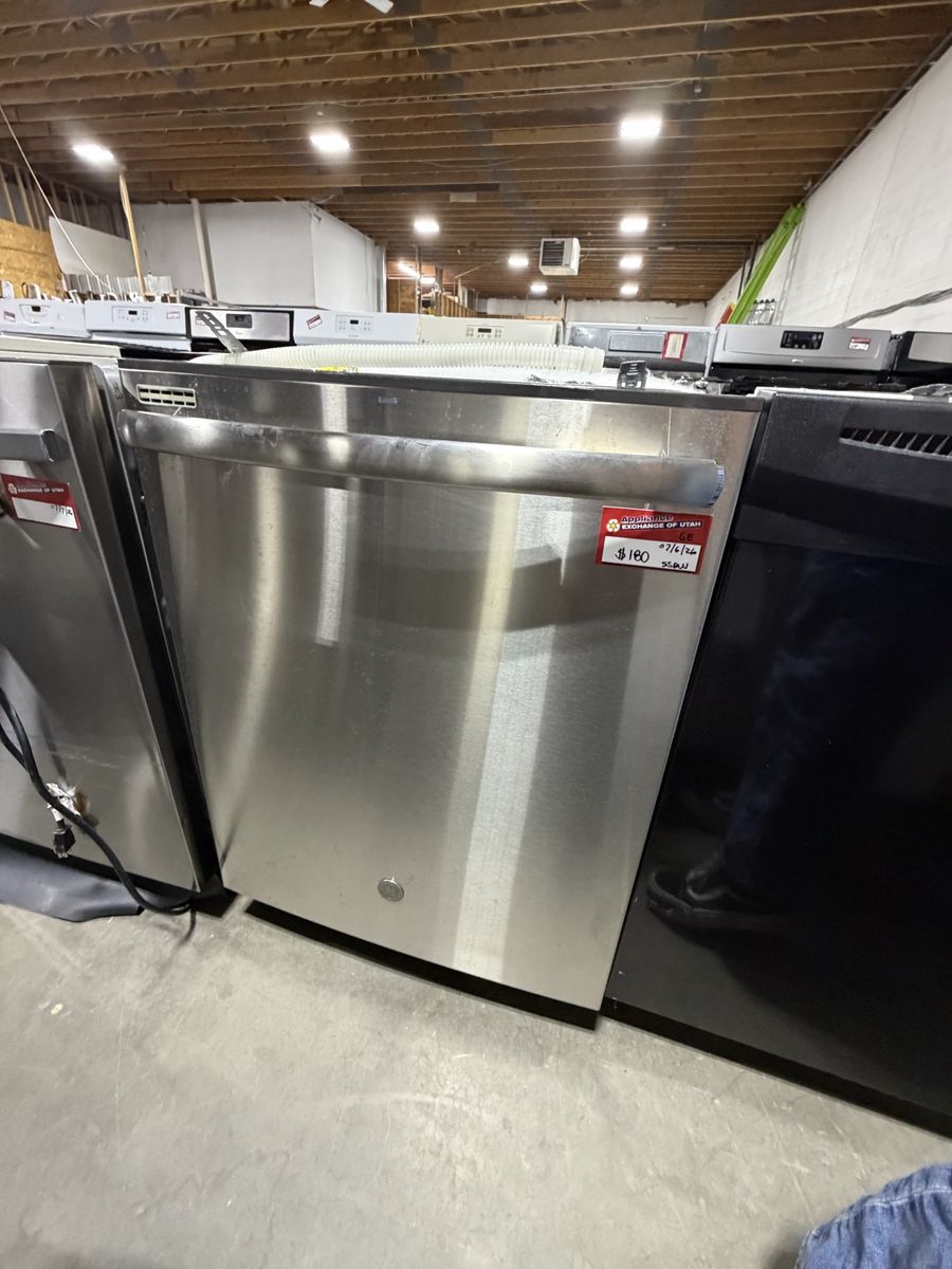 GE Stainless Steel Built-in Dishwasher - $180 (Used)