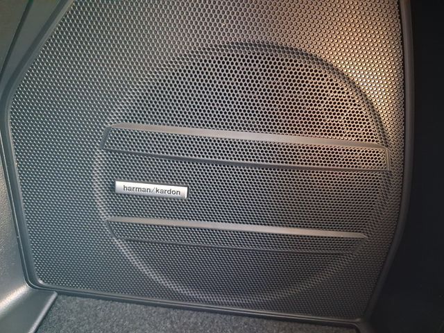 Main image 14