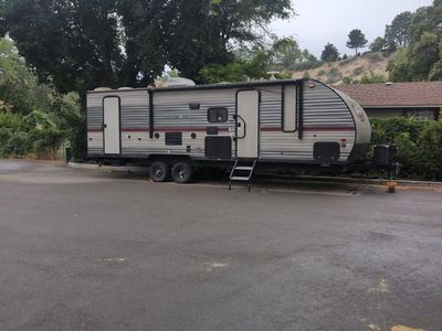 2018 Cherokee Grey Wolf Travel Trailer - Great Condition, Ready for Adventure
