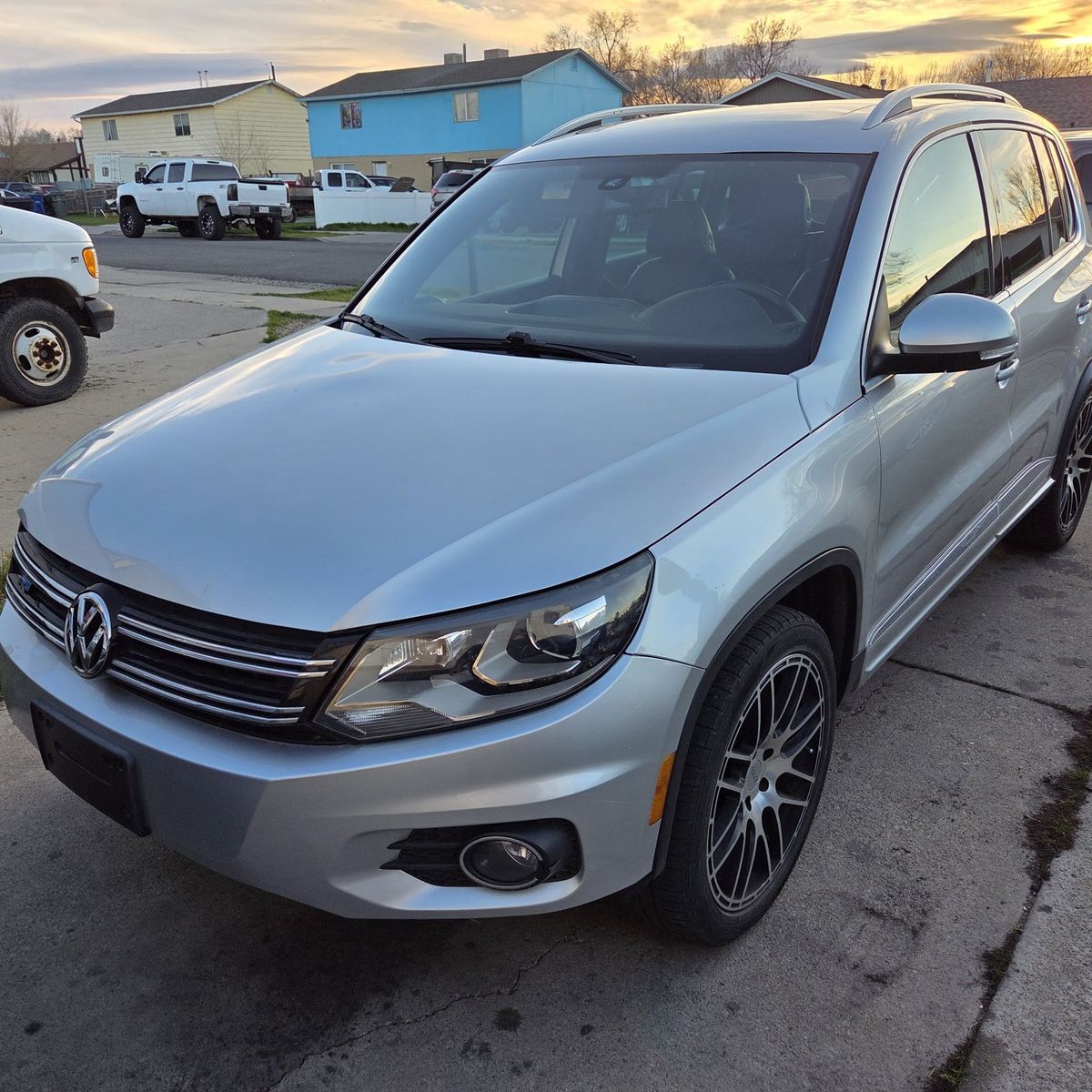 2014 VOLKSWAGEN TIGUAN 2.0T R-Line