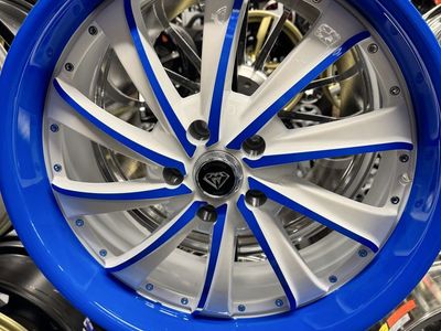 Brand new set of White Diamond Edition 20x8.5 White/Blue Face & Lip Wheels 5x114.3 PCD, 35 Offset, 73.1 CB