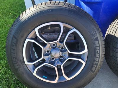 18" OEM Jeep Wheels & Premium Michelin Tires - Complete Set (Only 7k Miles!)