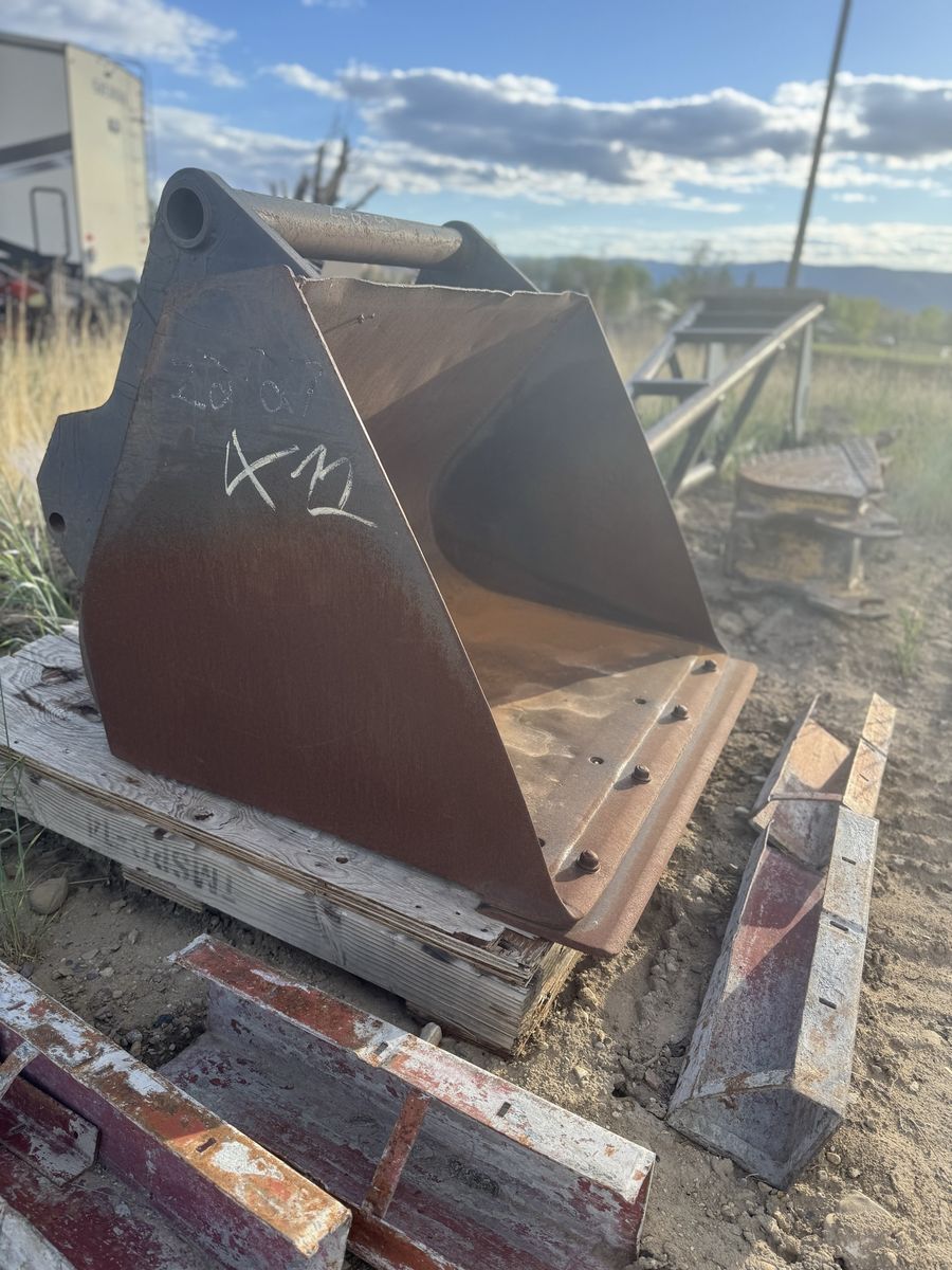 Main image 11