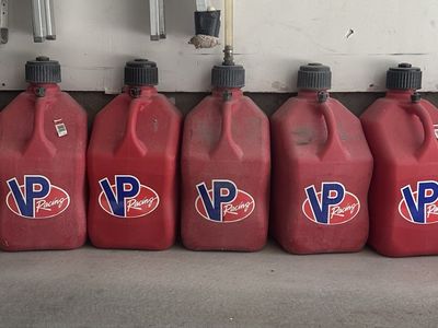 VP Racing Fuel 5 Gallon Utility Jugs - Set of 7 Red Gas Cans $20each