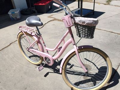 Pink BCA Charleston Girls Bike