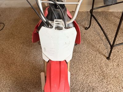 Clean title 06 Honda 50