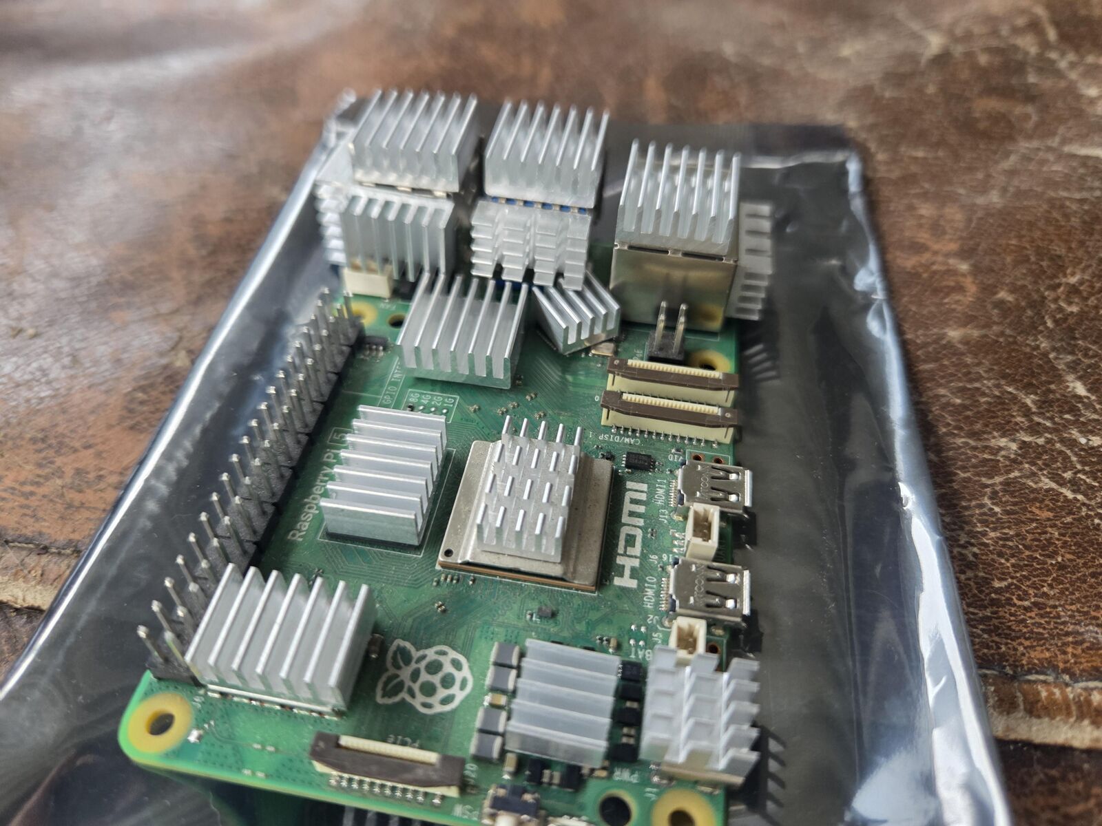 Rasberry Pi 5 8gb memory with heatsinks