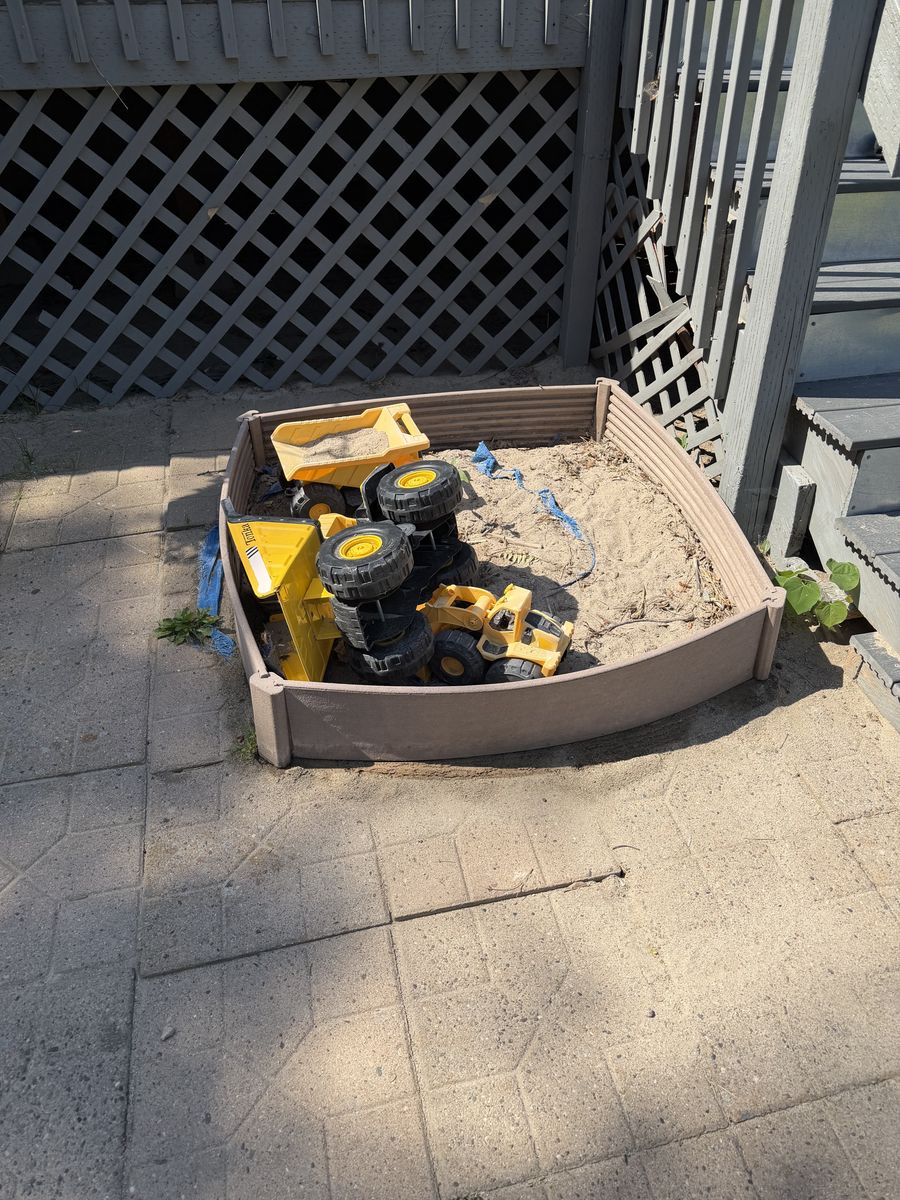 Free sand box