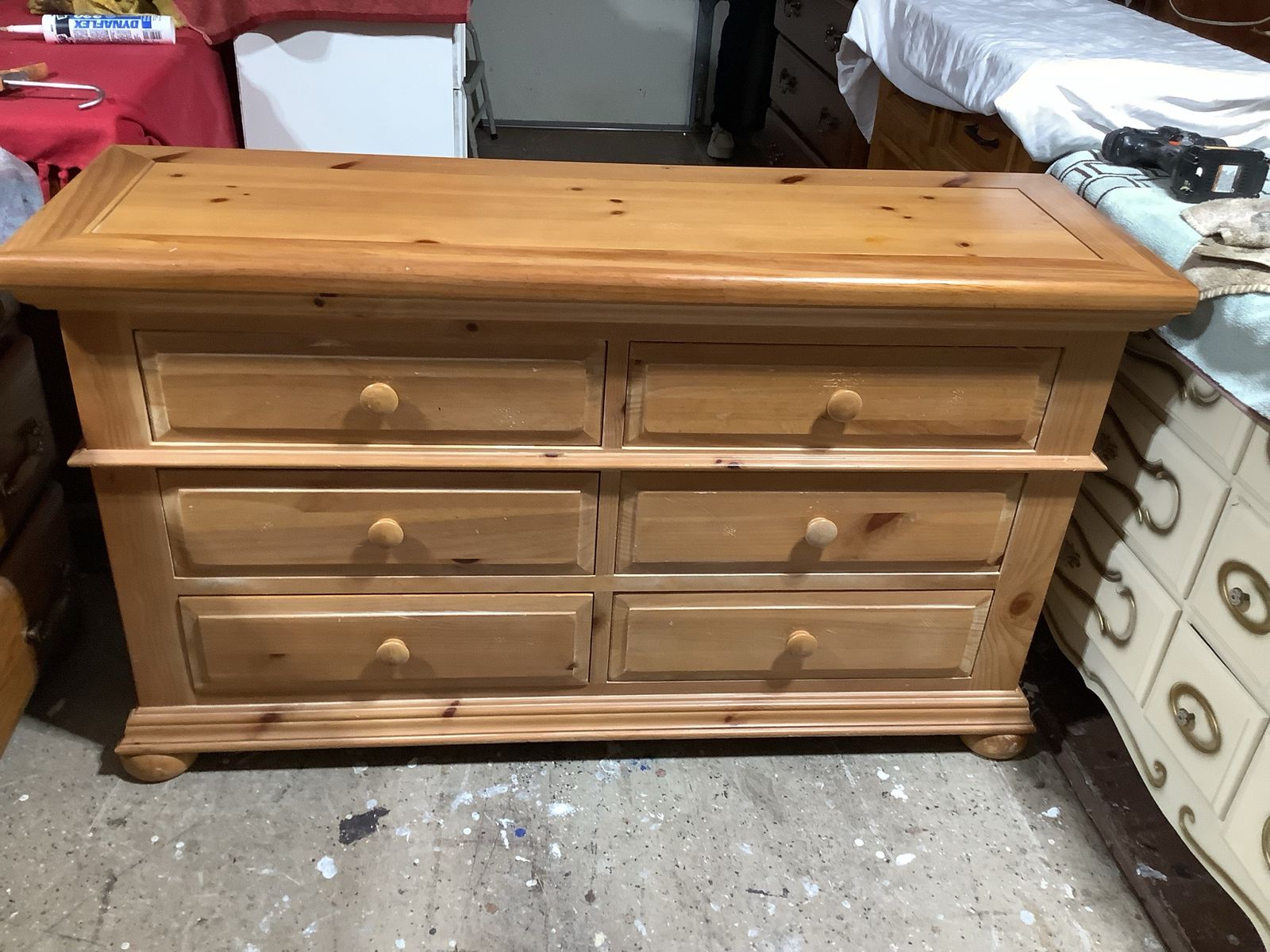 6 Drawer All Wood Broyhill Dresser