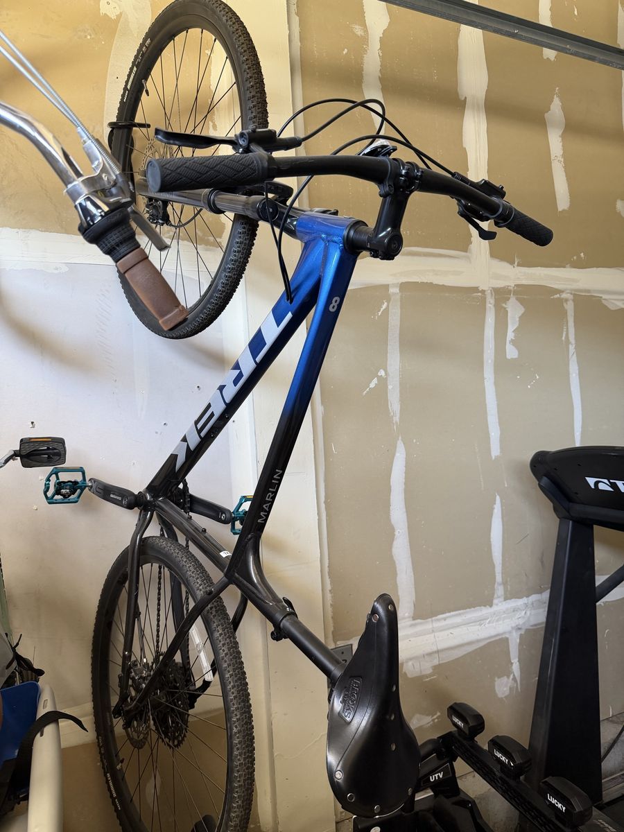trek marlin 8 XL