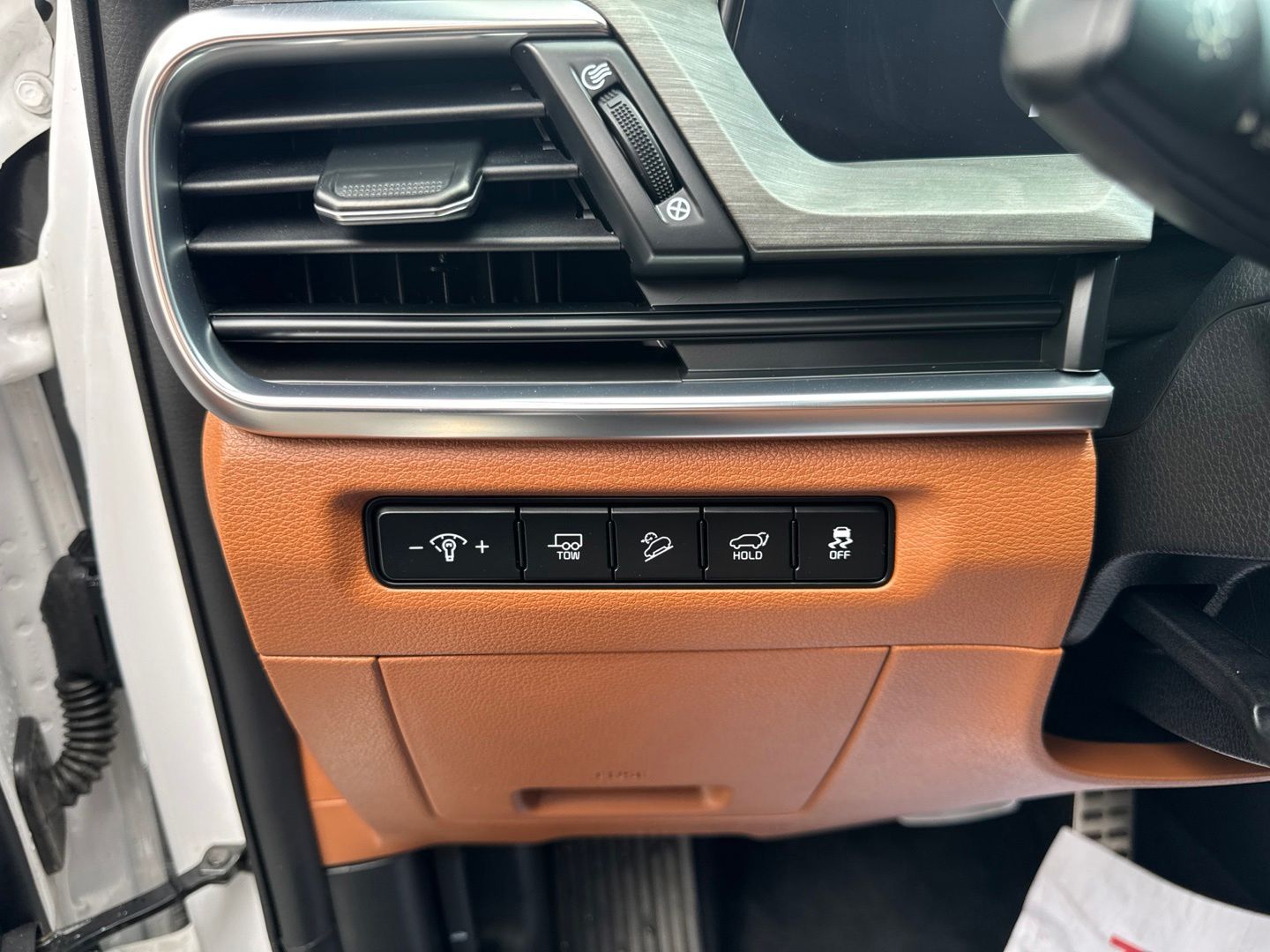 Main image 23