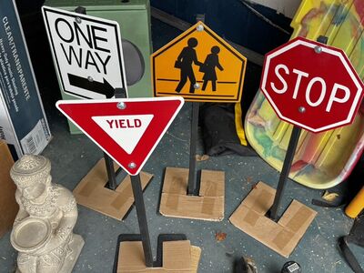 Miniature Metal Street Signs - New in box