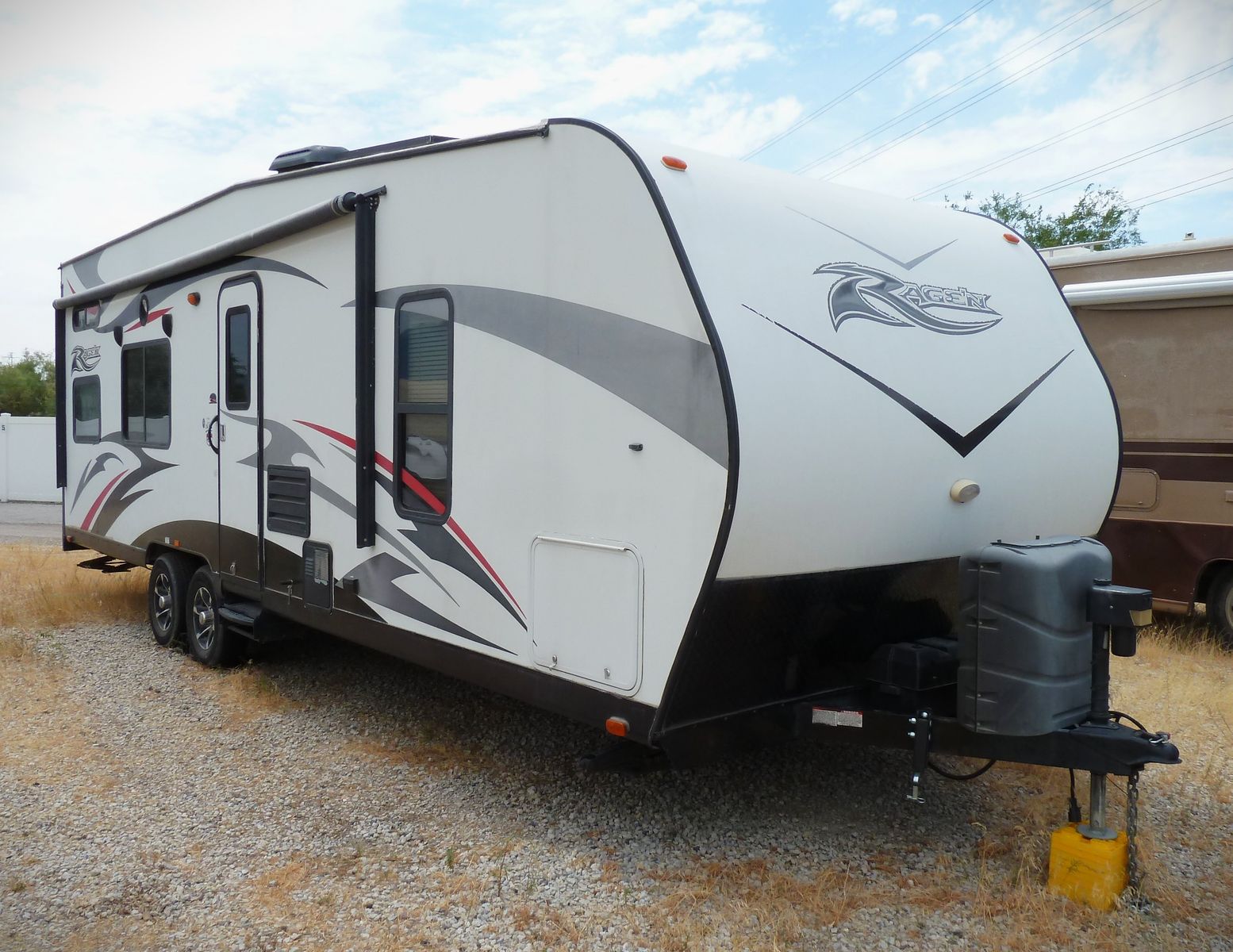 2015 26' Pacific Coachworks Ragen 26FBX Toy Hauler