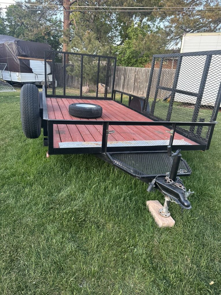 2009 14x7 Side And Rear Ramp Trailer.