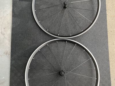 Shimano RS20 Rim Brake Wheelset