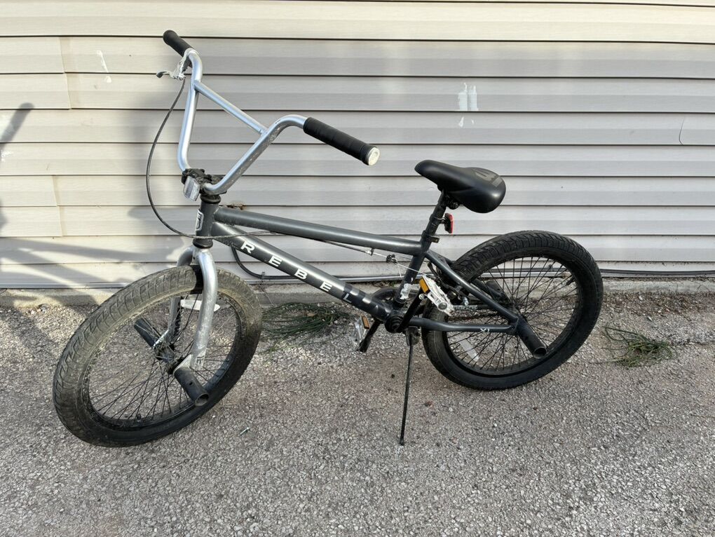 Mongoose Rebel X1 BMX Bike