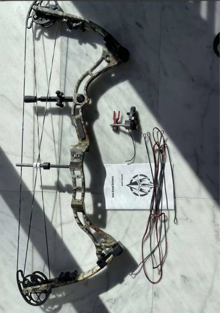 Left-Hand New Breed Genetix Compound Bow