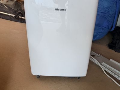 Hisense HAP0825TWD 8,000 BTU Dual Hose Portable Air Conditioner with Inverter & Wi-Fi
