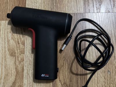 New Hyper Tough 4-Volt MAX* Lithium-Ion Angle-Grip