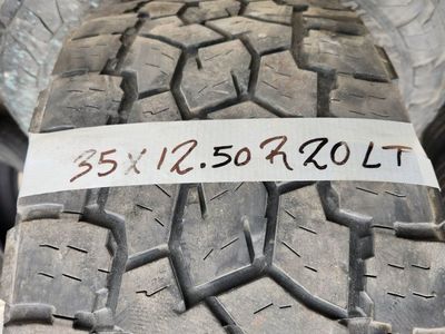 35x12.50r20 toyo open country at