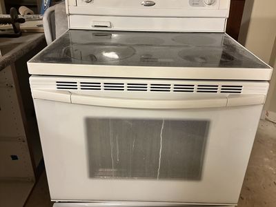 $30 – Electric Oven Range (Glass Top)