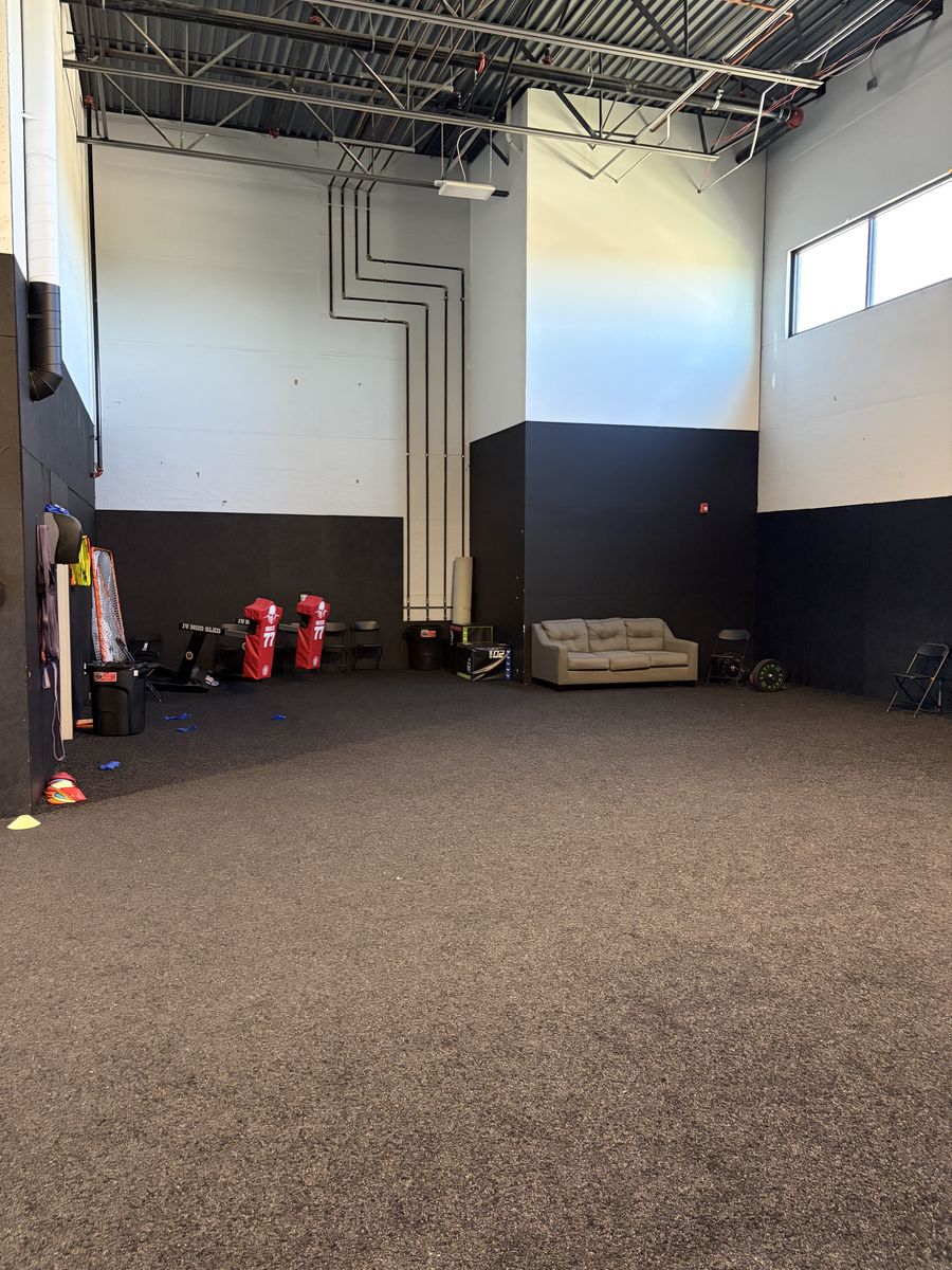 Main image 3