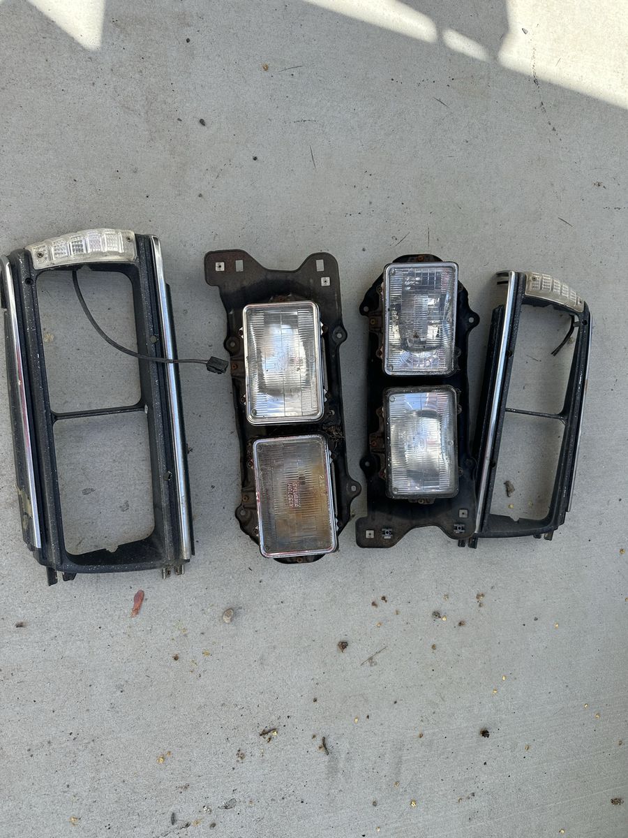 Subaru Brat Headlight Assembly