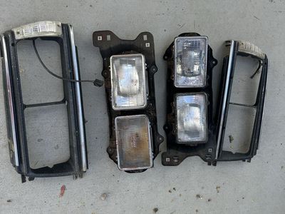 Subaru Brat Headlight Assembly
