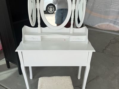 Girls White Vanity