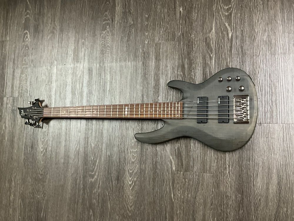 LTD 5 STING ELECTRIC BASS GUITAR