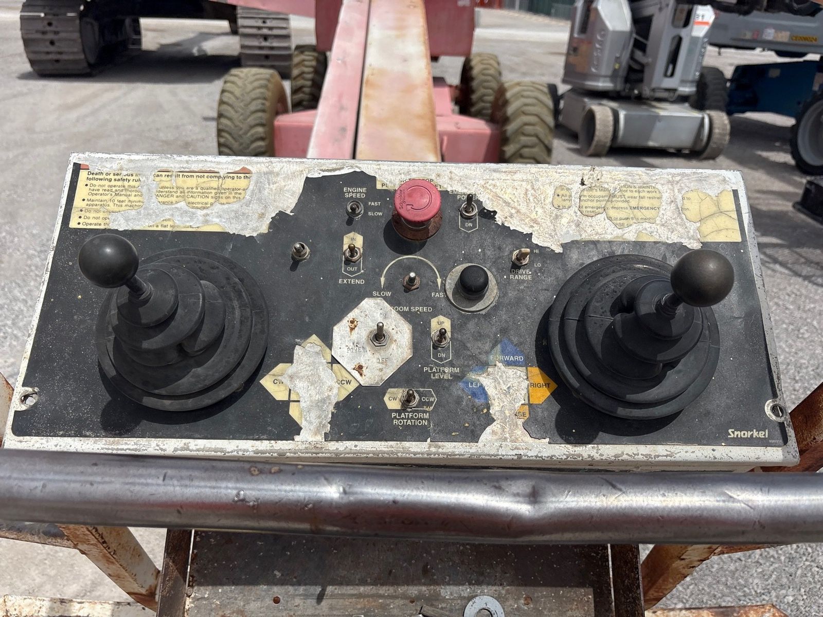 Main image 6