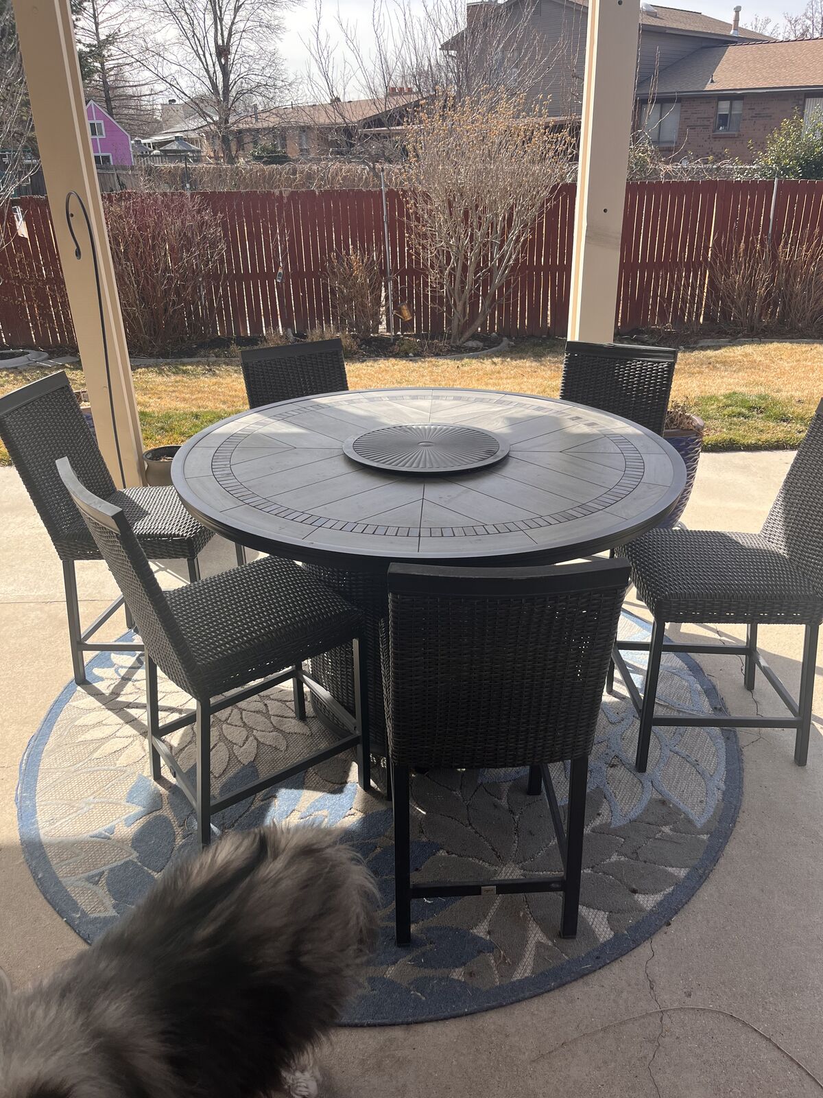 Outdoor Dining Table Fire Pit