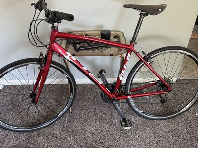 Fuji Absolute 1.4 Bicycle Medium