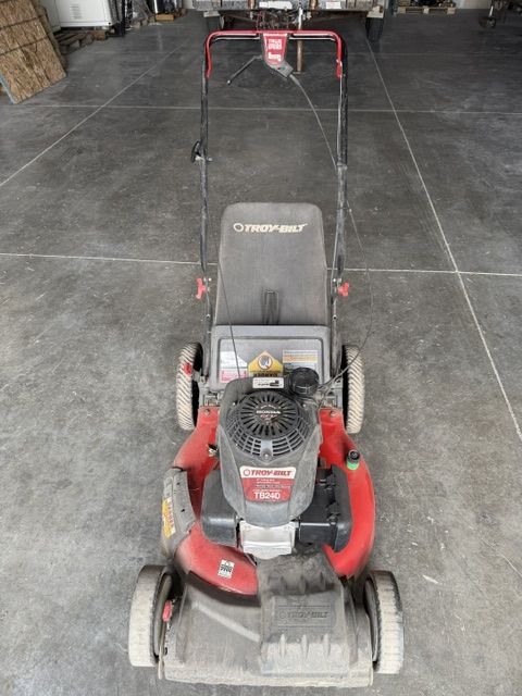 Troy Bilt TB240 Lawn mower