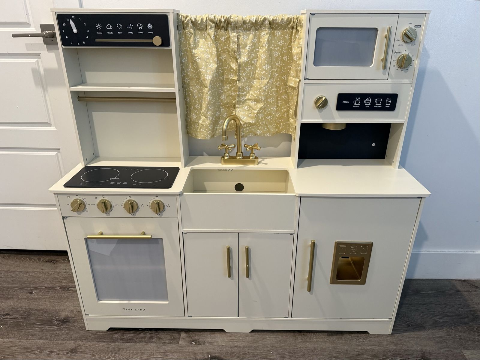 Brand New Modern Play Kitchen