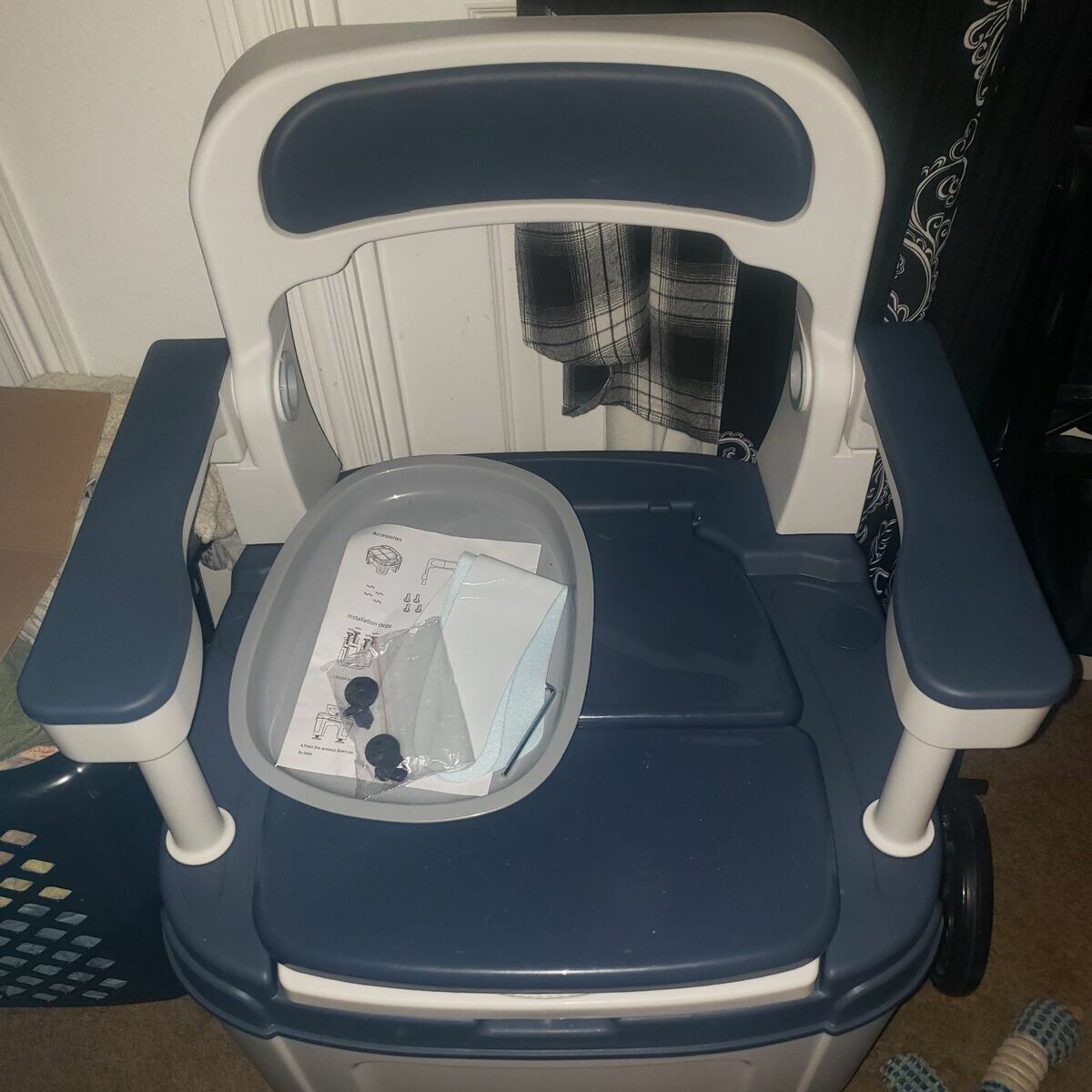 Heavy Duty Bariatric Commode bedside toilet chair